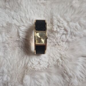 Grace Lynn Watch Analog Bracelet Hinge Glitter Sparkles Glam Gold Tone ✨️💫